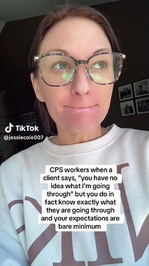 Understanding the Role of Social Workers in Case Management