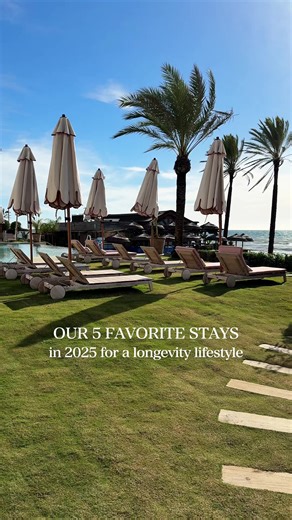 Each one features a cryo chamber, a state-of-the-art gym, a sauna over 80°C, a cold plunge and a culinary concept that supports a longevity-focused lifestyle without ever compromising on taste or design. Here are our 5 handpicked longevity hotels that go beyond the expected: 📍 Krallerhof | Leogang | Austria Known for its breathtaking architecture and immersive spa, this alpine icon offers a cryo chamber, IHHT and targeted longevity treatments. 📍 Alpenresort Schwarz | Mieming | Austria A longev