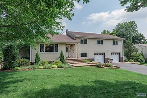 199 Nimitz Rd, Paramus, NJ 07652 - MLS 20029447 - Coldwell Banker