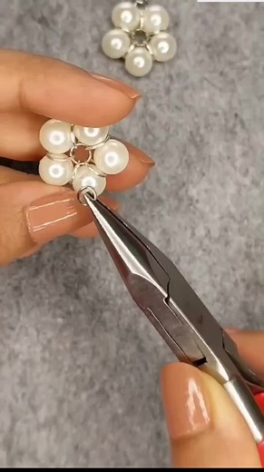 Handmade Jewelry Tutorial: Earring Making Guide