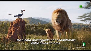 #ElReyLeón es una combinación de dedicación, pasión, talento y tecnología. Jon Favreau, Hans Zimmer, James Earl Jones, Donald Glover, Beyoncé Knowles-Carter y otros grandes artistas participaron en la recreación de la historia que ninguno de nosotros podemos olvidar. Descúbrela en cines como nunca la habías visto antes. | Walt Disney Studios