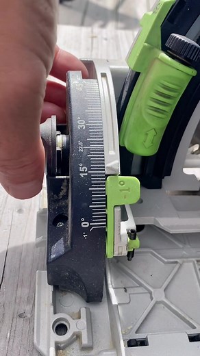 Cladding Board Cutting: How to Allow Moisture Drip Easily