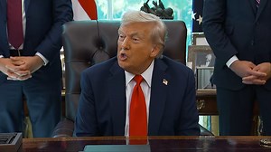 'Kristi Whitman': Trump Shows Signs Of Dementia, Forgets Michigan Governor Gretchen Whitmer's Name During Oval Office Signing Event