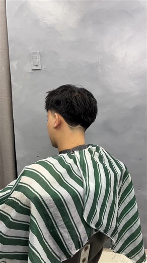 Men's Taper Fade with Textured Fringe Haircut Guide