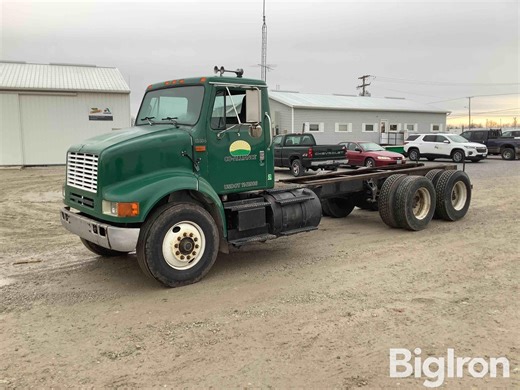 1993 Navistar International 8100 6x4 T/A Cab & Chassis Truck | Transportation