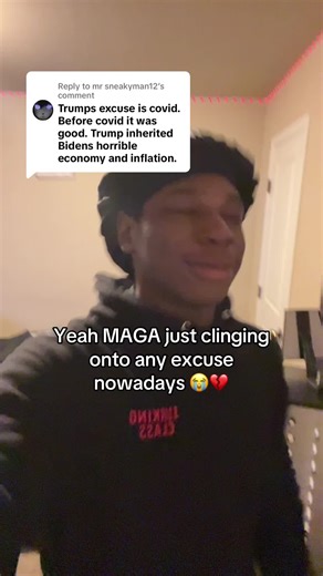 Replying to @mr sneakyman12 they gotta be bots atp #fyp #politics