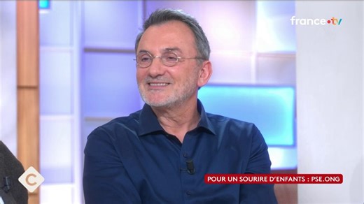 Frédéric Lopez & Marine Barnérias font rêver nos ainés - Extrait vidéo C à vous la suite