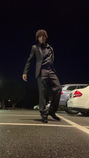 Always wanted to do this#fyp #z4 #disneychannel #hsm3 #foryou #foryoupage