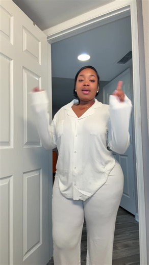 Skims pajamas set review — matching women's pajamas