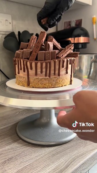 Transforming a 6-Inch Cake into Chocolate Bliss