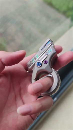 ストレス解消に最適なハンドスピナーおもちゃ