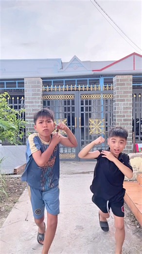 Bé Lâm Thức Dậy Đúng Lúc Ghê… #shorts #xuhuong