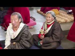 PRIERES MOINES TIBETAINS POUR LE DALAÏ LAMA MCLEOGANJ INDIA