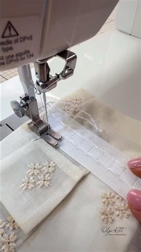 Create a clean, professional café curtain. #sewing #diynstitch #diy #curtains #sewinghacks