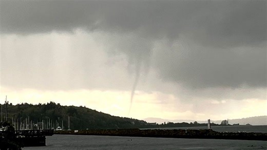 Short-lived waterspout spotted over Puget Sound west of Magnolia, NWS says