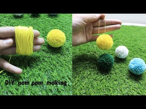 How to make Pom Pom from yarn| DIY pom pom tutorial| Pom Pom banany ka tarika|Easy pom pom keychain