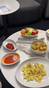 52K views · 1.6K reactions | Eating breakfast at an airport lounge  Mineta San Jose Airport | CupofTJ | Facebook