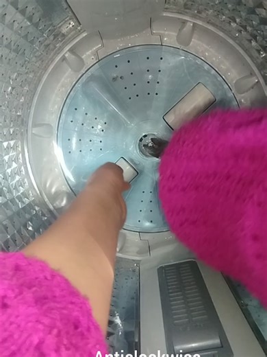 Ultimate Guide to Deep Cleaning Your Washing Machine