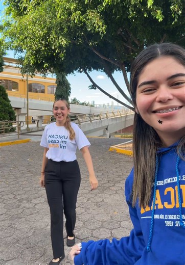 Nuestro mood porque ya iniciará el I Período Académico 2026 😁🥳 ¿Y vos, ya estás listo? Animate y preparate para el inicio de clases este 19 de enero. 📚 Si querés iniciar tu proceso de admisión y no sabés cómo, contactanos a través de nuestros canales de admisiones: 📲 9800-0004 💻 https://registro.app.unicah.net/#/registrarcuenta 👩🏻‍💻 Sala Zoom (lunes a sábado 8:00 a.m. a 5:00 p.m.) https://zoom.us/j/97135934922 #UNICAHmicasamifuturo #SoñamosCrecemosServimos #FamiliaUNICAH #NuestraSeñoraRe