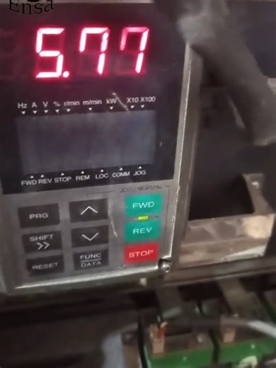 Fuji VFD Error 7 Problem 😱 | Yaskawa VFD Capacitor Blast | 55kW Industrial Drive Repair Is video mein hum ek interesting industrial troubleshooting dikhate hain jahan 55kW system mein do alag VFD drives mein different problems aayi. Sab se pehle Fuji Electric VFD Inverter mein Error 7 fault aa raha tha jis ki wajah se drive properly run nahi ho rahi thi. Error code ki checking aur troubleshooting step by step ki gayi hai. Dusri side par Yaskawa VFD Drive ke panel mein power factor capacitor bla
