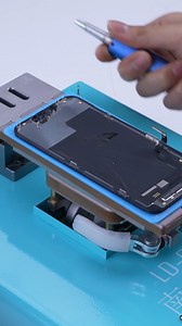 Simple and efficient to remove the iPhone screen assembly glass bezel. This is the sense of the DALI laser machine. #iphonerepair #laser #phonerepair #screenrepair #iphonescreenrepair | REWA Tech