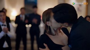 EP25 | Adult's love is really exciting and romantic! They slept together after the kiss ☎️Watch“You Complete Me”on WeTV👉http://bit.ly/2rQrxf2 ☎️Also enjoy it on YouTube 👉https://bit.ly/39m4Piy | WeTV