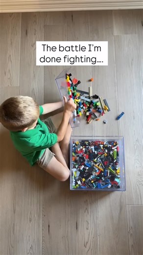 Katherine | Play Ideas | Kid Crafts | Motherhood on Instagram: "I’m done trying to keep the brick sets together! My son loves building with Legos, but they all just end up in one big pile! I finally stopped trying to keep every brick sorted and leaned into the creative chaos with the @brickit.app Now when we end up with a giant pile of bricks, we just scan it with the app and it shows us step-by-step build ideas (it even shows where the pieces can be found in the pile)! It’s the easiest way to b