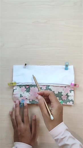 DIY pen holder and bookmark from scrap fabric #diy #tutorial #sewing #sewingtutorial #sewingproject #giftidea #penholder #bookmark | Yulianti Blossom