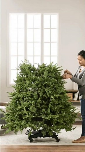 Set Up Your Flip Tree in Seconds! 🎄#balsamhillau #christmastree #christmas #shorts
