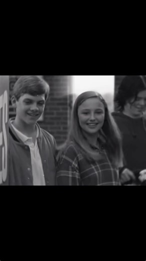 i am probably their biggest shipper❤️#juliegaffney #juliethecatgaffney #deanportman #themightyducks #fyp