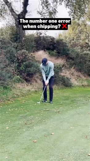 The number one error when chipping? ❌ #golftips #golfswing #golflife | James Ward PGA Professional