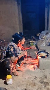 भाजी कसंकाय खारट झाली 🤣🤣🤣 #marathireels #navrabaykocomedy #marathicomedyreels #marathi #reels | Yogesh Baburao Gore Yogu