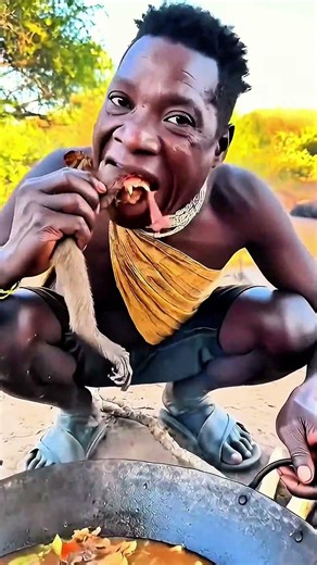 Inside the Wild Routine – Hadzabe Hunt, Cook & Eat 🔥🌿🍖 #Shorts #HadzabeLife #AfricanFood #viral