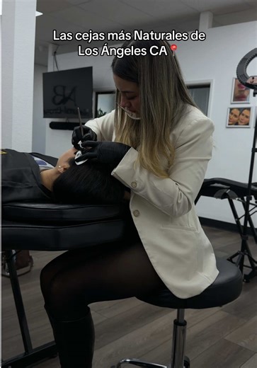 Cejas Naturales en Los Ángeles: Microblading Perfecto