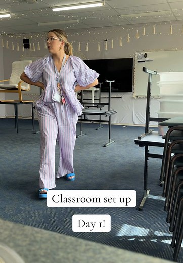 So excited to be back in the classroom! #teachersoftiktok #primaryteacher #classroomsetup