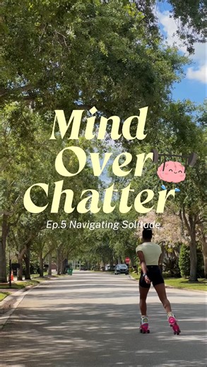 Taryn on Instagram: "Mind Over Chatter Ep.5: Navigating Solitude 🧠 4 step process to get to know yourself so you can begin to enjoy your solitude ◡̈ 1. 5 min of daily quiet time ( completely quiet ) 2. Practice gratitude 3. Identify what brings you joy 4. Identify and/or create a safe space for your emotions Enjoying your solitude doesn’t mean you will never be lonely BUT this will give you a toolbox on how to begin navigating alone time. #mentalhealth #solitude #loneliness #therapist #wellness