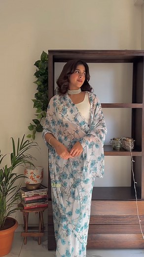 Devika Vinayek | Old money aesthetics but make it desi✨⚜️🕰️🪕🕊️ @sochstories has the perfect outfits that are versatile and perfect for everday wear... | Instagram