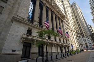 US recession chances hinge on California, New York, economist warns