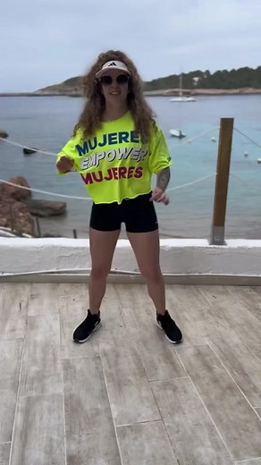 Zumba anytime anywhere 👏@gabyzumba.uk #Zumba #zumbainstructor #ZumbaClass #zumbadancefitness #ZumbaSquad