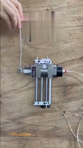 An automatic steel wire cutter enables fast, precise cutting, saving time and labor.