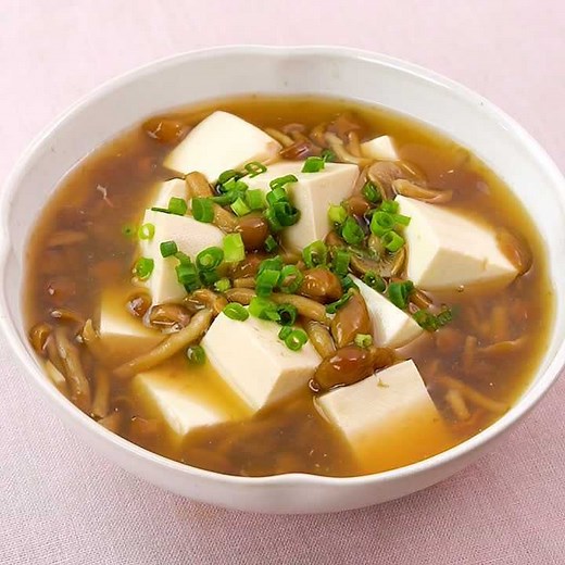 旨味からまる♪ 豆腐のなめこ煮のレシピ動画・作り方 | デリッシュキッチン
