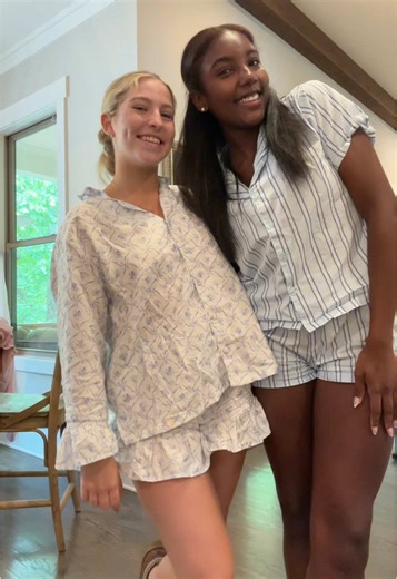 SENIOR PROM 🙌 #prom #gold #fypシ #transition @trin ;)