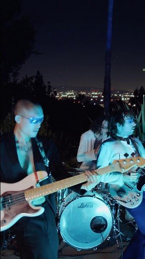 cruisin’ live with the cristals out now