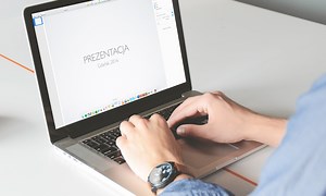 Prezentacja – 10 zasad, dzięki którym zrobisz ją dobrze [poradnik 2020]