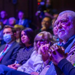  Applications for the #ELTons 2024 are now open! The only international awards that celebrate the latest innovations in English language learning and teaching, and the creators behind them.  We want to shine a spotlight on you! Submit your entry by Thursday 28 March. https://bit.ly/49dNuEB | British Council Uzbekistan | Facebook