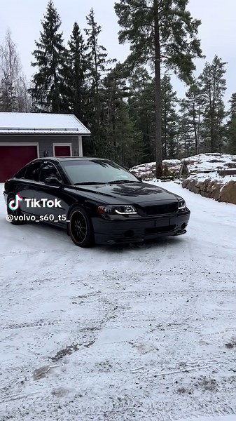 Exploring the Love-Hate Relationship with Volvo S60