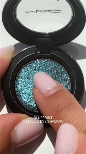 Get a load of these NEW pigment-packed hues of our iconic powder Eye Shadow – now in a Glitter finish for a casual dose of dazzle and a Metallic finish for full-on foiled looks: ✨NEW GLITTER EYE SHADOW✨ An ultra-smooth glitter eye shadow powder that provides pearlescent color-payoff and 12-hour wear in a weightless, non-flaking formula. ✨NEW METALLIC EYE SHADOW✨ A molten-metallic Eye Shadow powder that provides monochromatic color payoff and ten-hour wear in a creamy, crease- and fade-resistant 