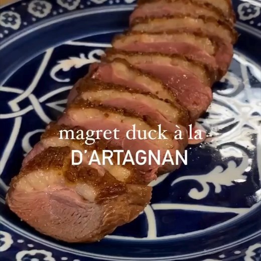 We had to go back to our roots with the magret duck breast. The original "duck steak" recipe was created by @arianedaguin's father, Chef André Daguin, in the 1950s. When the ingredients are this good, a simple pan sauce is perfection. Get the full recipe: https://bit.ly/3TQCqba 🦆 | D'Artagnan