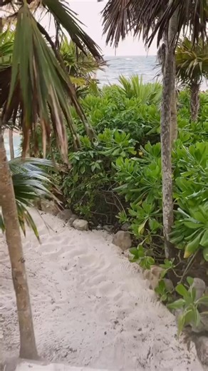 Relax and take notes #vibes #friends | Tezza.Barton | Facebook