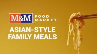 When it comes to gluten-free classic take-out dishes 🥡, Chicken Pad Thai and Spicy Sesame Chicken are ready to throw down. One has rice noodles with chicken breast, bean sprouts, shredded carrots and bell peppers in a traditional Pad Thai sauce. And the other features tender chicken in a savoury gochujang 🌶️ sauce with veggies and rice 🍚. Load your cart here > https://ow.ly/y1yG50UFjN1 | M&M Food Market